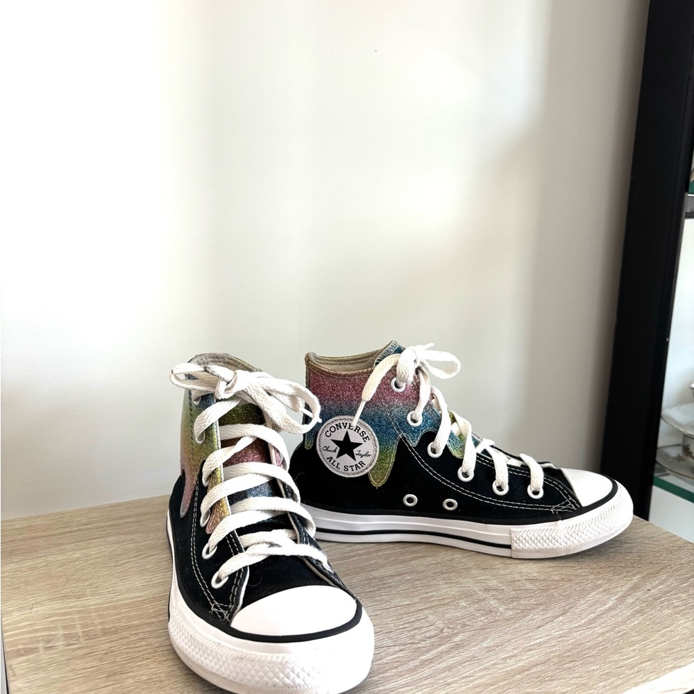 Set of 2: Converse girl shoes size 13, Kids Backpack Blue Paw Controle - Picture 2 of 12